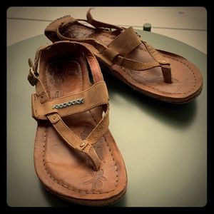 Tan Merrill Milos sandals, size 8/9